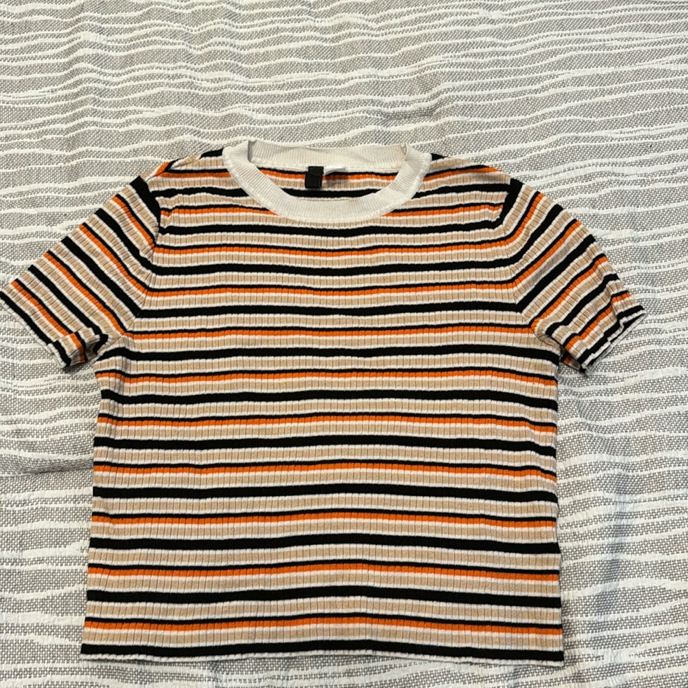 Divided black/orange/beige crop top